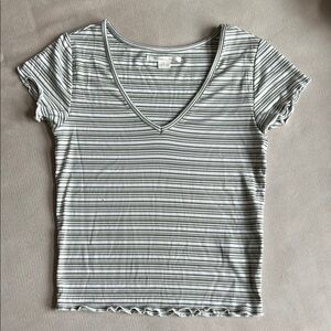 NWOT O'Neill Green and White Striped V-Neck Short Sleeve Top‎ Juniors Size S
